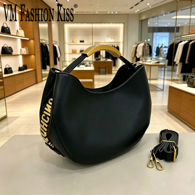 Luxury Bags Tote - حقيبة نسائية نصف دائرية ذهبية اللون