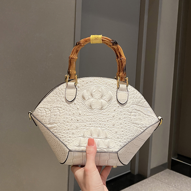 Luxury Bags Sale - حقيبة كروس جلد البقر للنساء ،