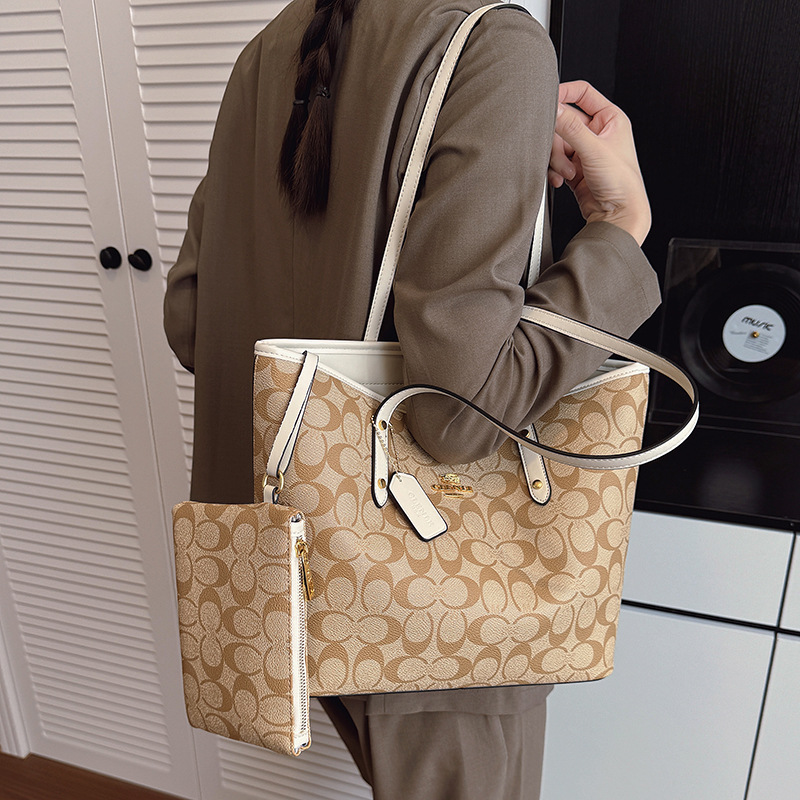 حقيبة كتف نسائية فاخرة بتصميم  - مراجعة Luxury Bags Tote وسعره
