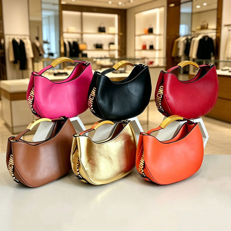 حقيبة نسائية نصف دائرية ذهبية  - مراجعة Luxury Bags Tote وسعره