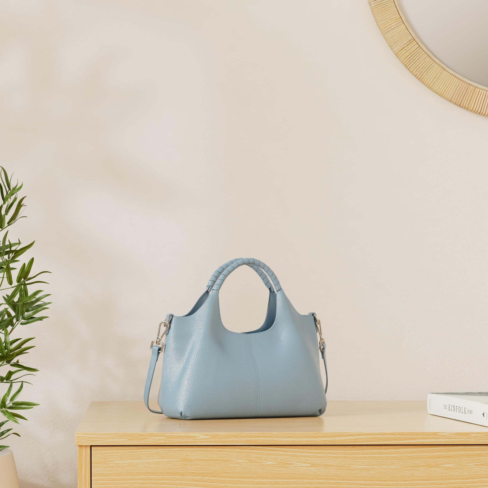 حقائب كتف من الجلد الأصلي وحقا - مراجعة Quiet Luxury Bags Tote وسعره