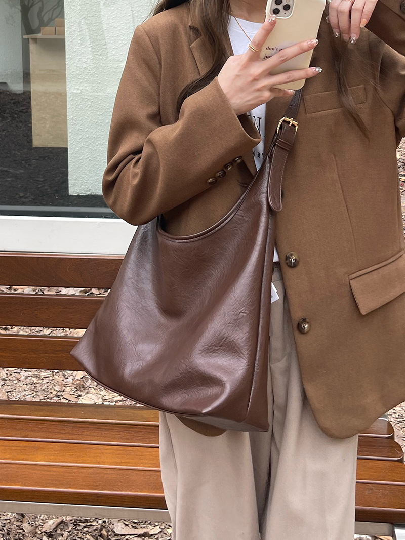 CGCBAG-حقائب متقاطعة بسعة كبير - مراجعة Luxury Bags Tote وسعره