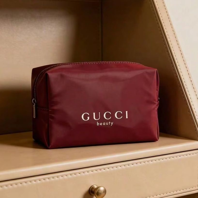 حقيبة غوتشي من القماش الأحمر ا - مراجعة Luxury Bags Gucci وسعره