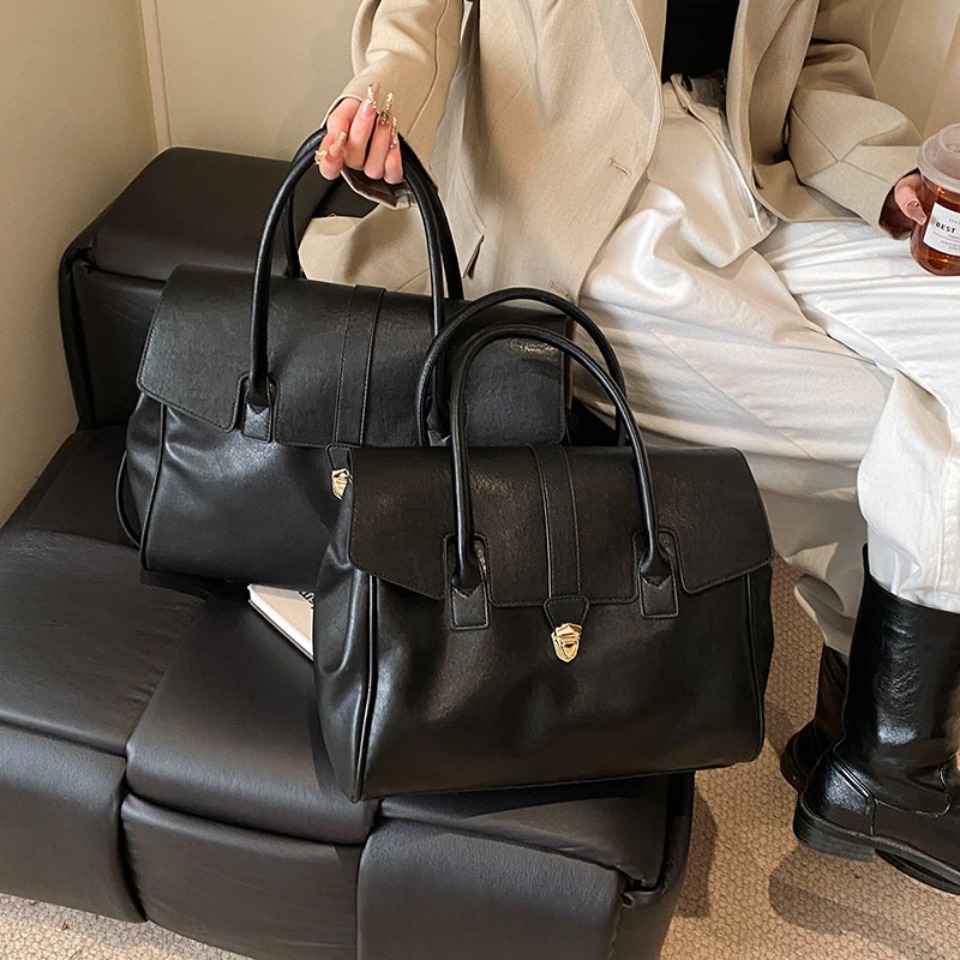 حقائب كتف نسائية فاخرة ذات سعة - مراجعة Luxury Bags Made وسعره